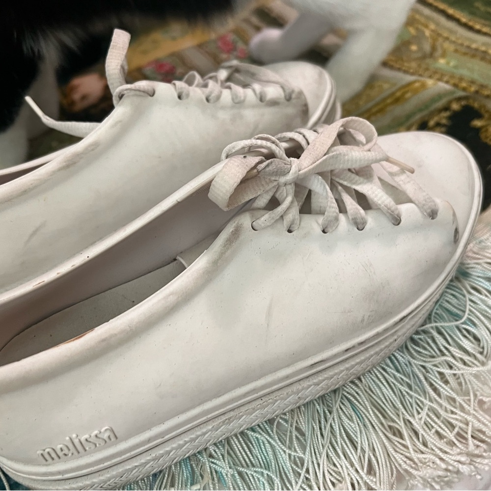 Melissa White Sneakers Minimalist Design